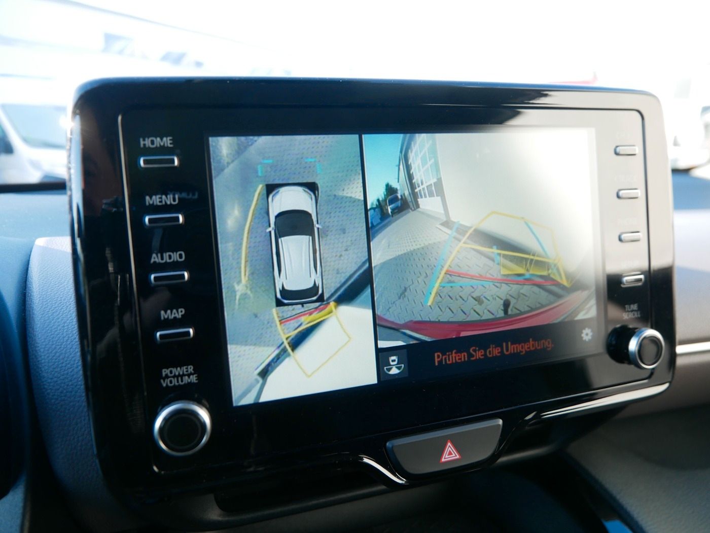 Fahrzeugabbildung Toyota Yaris Cross 1.5 VVT-iE Elegant AHK Kamera ACC LH