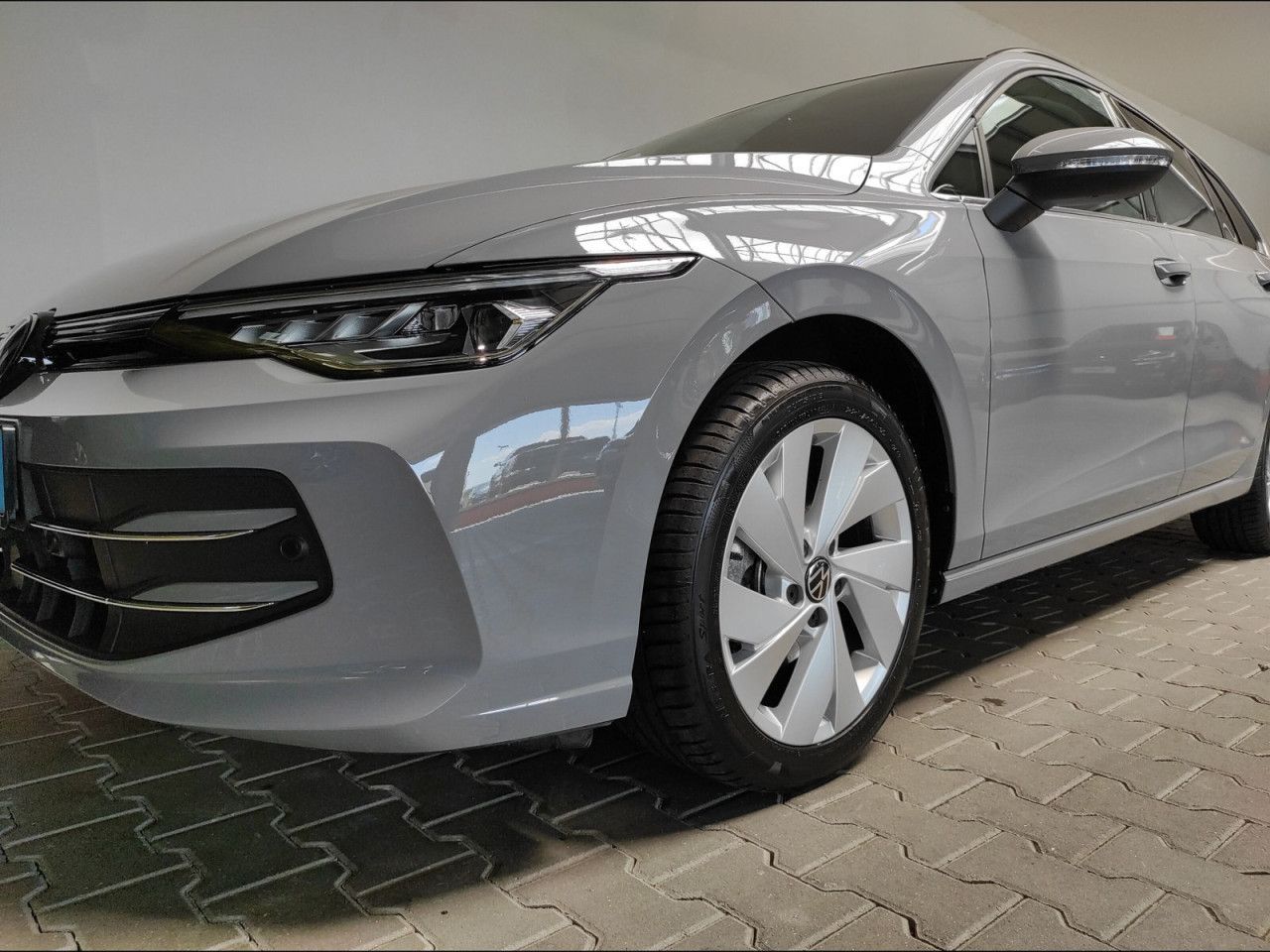 Volkswagen Golf 8 Variant Style 1.5 eTSI DSG AHK LED NAVI foto 4