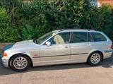 BMW Touring 320i E46 Xenon - BMW 320 aus 2000: Kombi, 320i