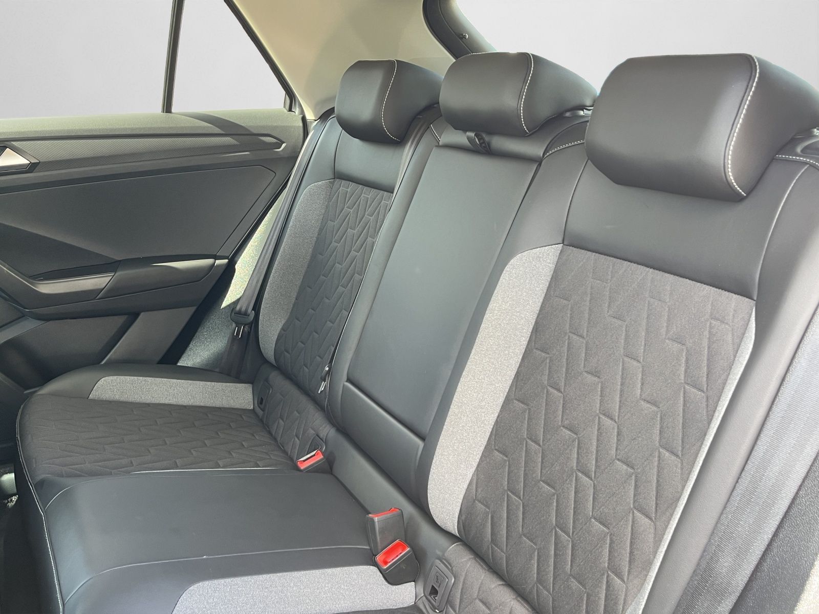 Volkswagen T-Roc - Bild 14