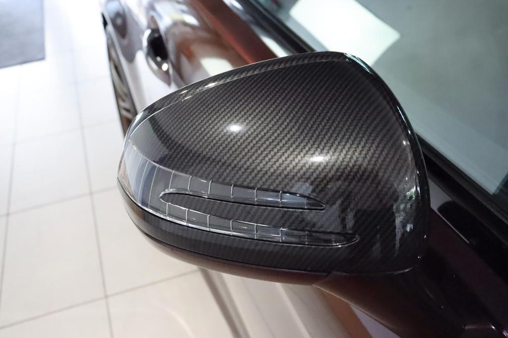 Mercedes-Benz SL 63 AMG