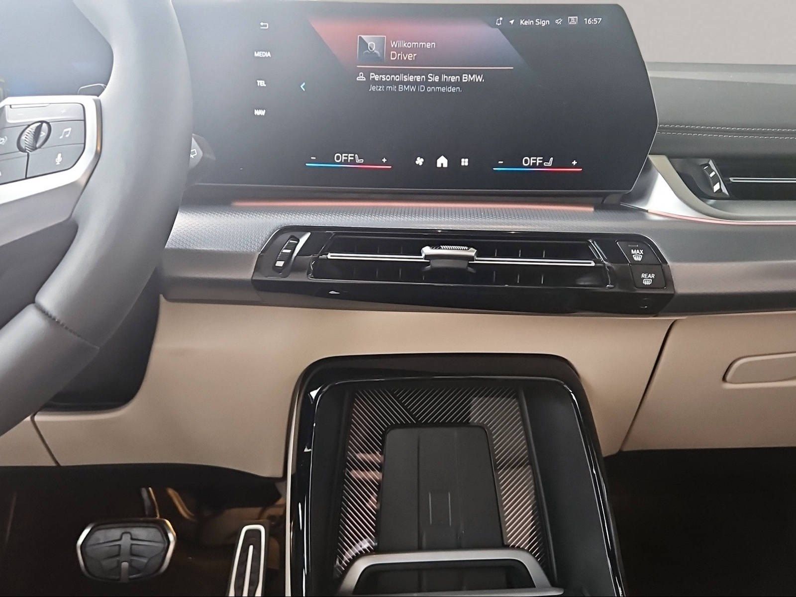 BMW 223 Active Tourer - Bild 18