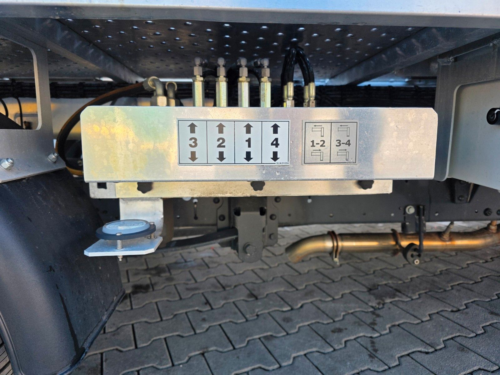 Fahrzeugabbildung Iveco Daily 35S14 *MULTITEL MTE 270*27Meter*