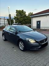 Volvo V40 T2 120 PS | Winter-, Business- & Licht-Paket - Volvo V40 von privat