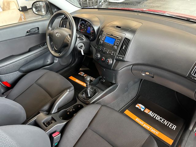 MYAUTOCENTER – Gebraucht- und Jahreswagen mit Werkstattservice in Pfaffenhofen Hyundai i30 *Scheckheft*Klimaanlage*TÜV-NEU*