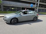Chevrolet Cruze 1.6 LS Benziner LS - Chevrolet Cruze mit Benzin-Antrieb