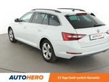Skoda Superb 2.0 TDI Ambition Aut.*NAVI*PDC* - Skoda Superb aus 2016 mit Diesel-Antrieb: Kombi