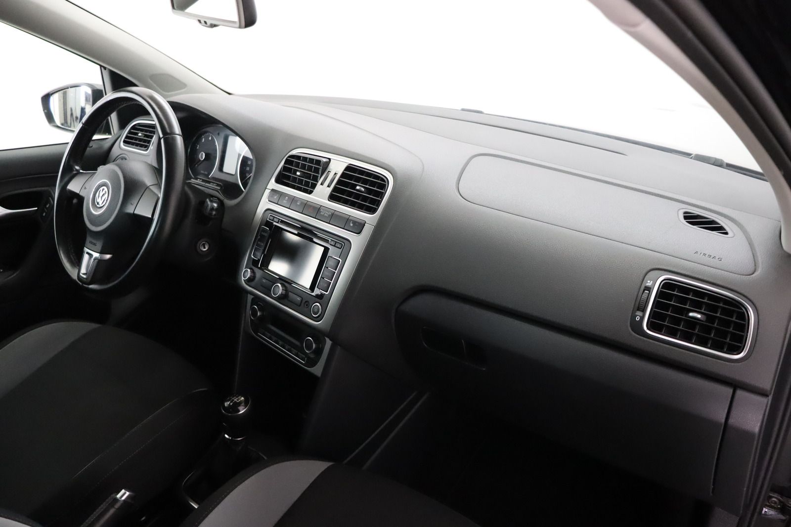 Fahrzeugabbildung Volkswagen Polo 1.2 Life Klimaaut. * SHZ * Alu * LED