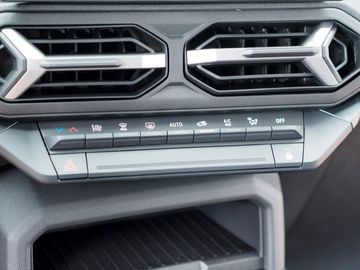 Bild 22 Dacia Duster III TCe 130 Journey Mild Hybrid Kamera360