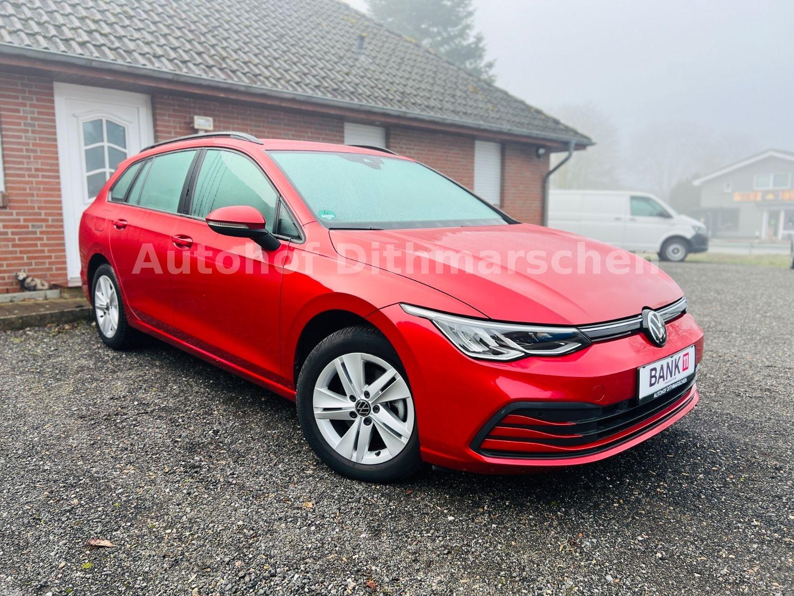 Volkswagen Golf VIII Variant 1.0 eTSI/DSG/ACC/Totwink/Navi