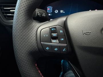 Fahrzeugverkauf 16 Ford Kuga ST-Line 1.5 AT AHK Navi Pano Kamera