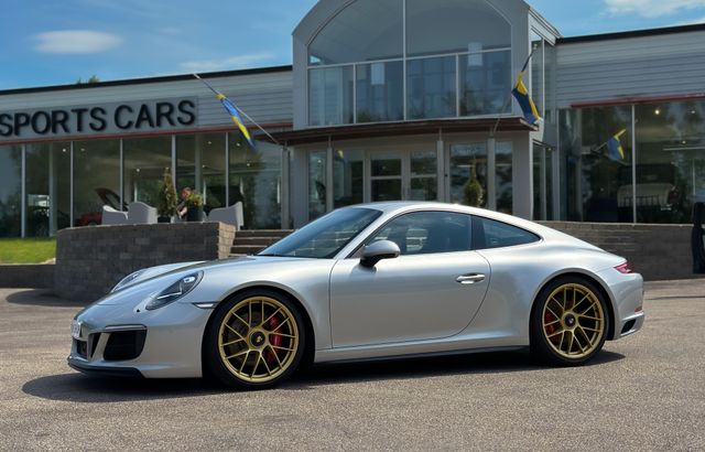 Porsche 911, 991.2 Carrera 4 GTS 2 door coupé