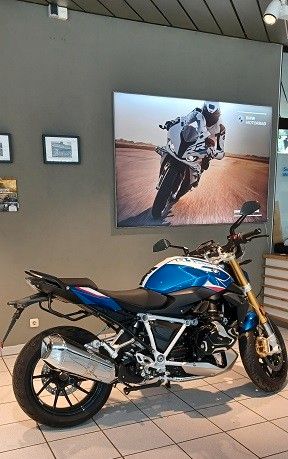 Fahrzeugabbildung BMW R1250R Style Sport mit Frästeile-Paket