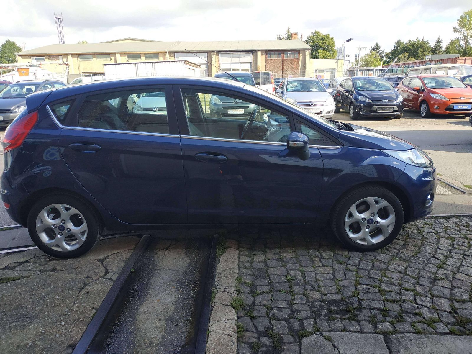Fiesta 1.4 Titanium/ TÜV NEU/ Winterpaket/ Sitzh – Bild 3