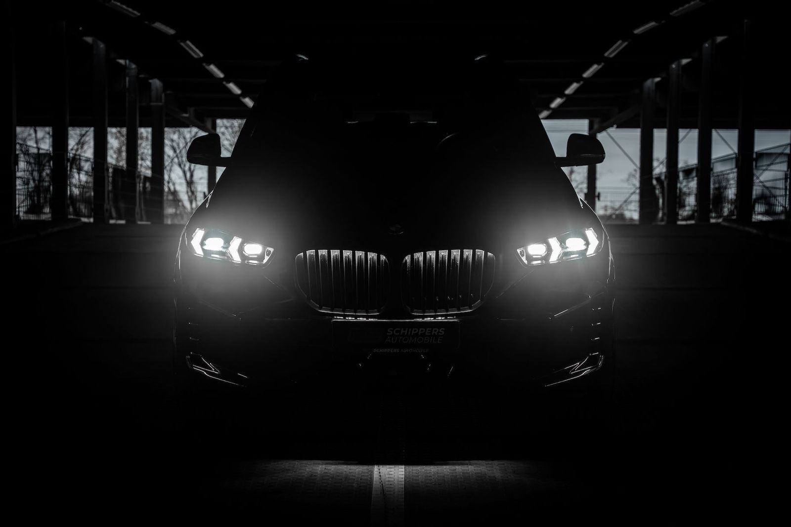 Fahrzeugabbildung BMW X5 40d xD M-SPORT PRO|AHK|MASSAGE|LIFT|CARBON