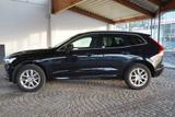 Volvo XC60 2.0 Momentum 2WD LED 360° ACC Panorama Navi - Volvo XC60: Schwarz