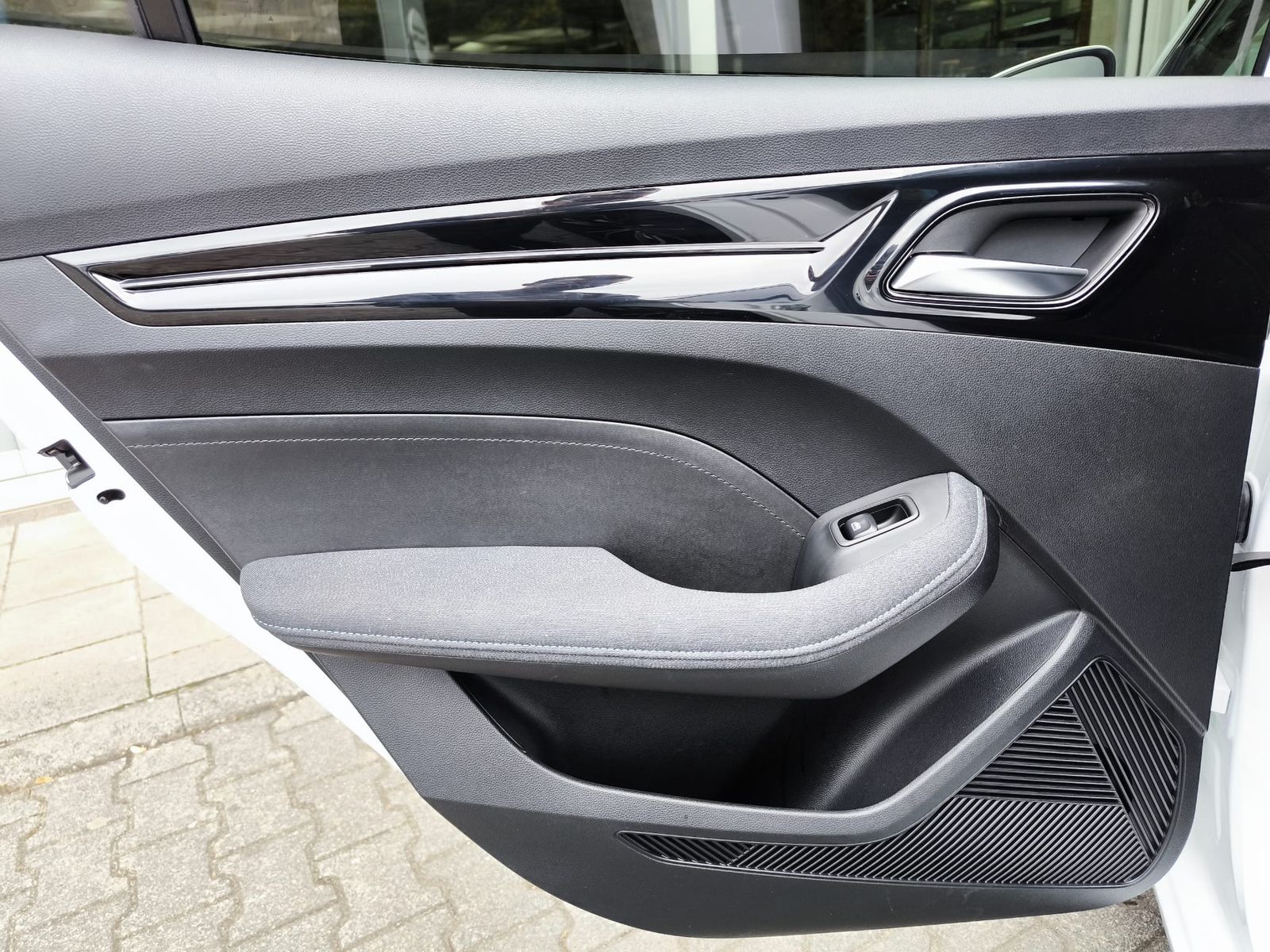 Fahrzeugabbildung MG 5 51 KWH Luxury NAVI+LEDER+SHZ+LED+DAB+ACC+360°