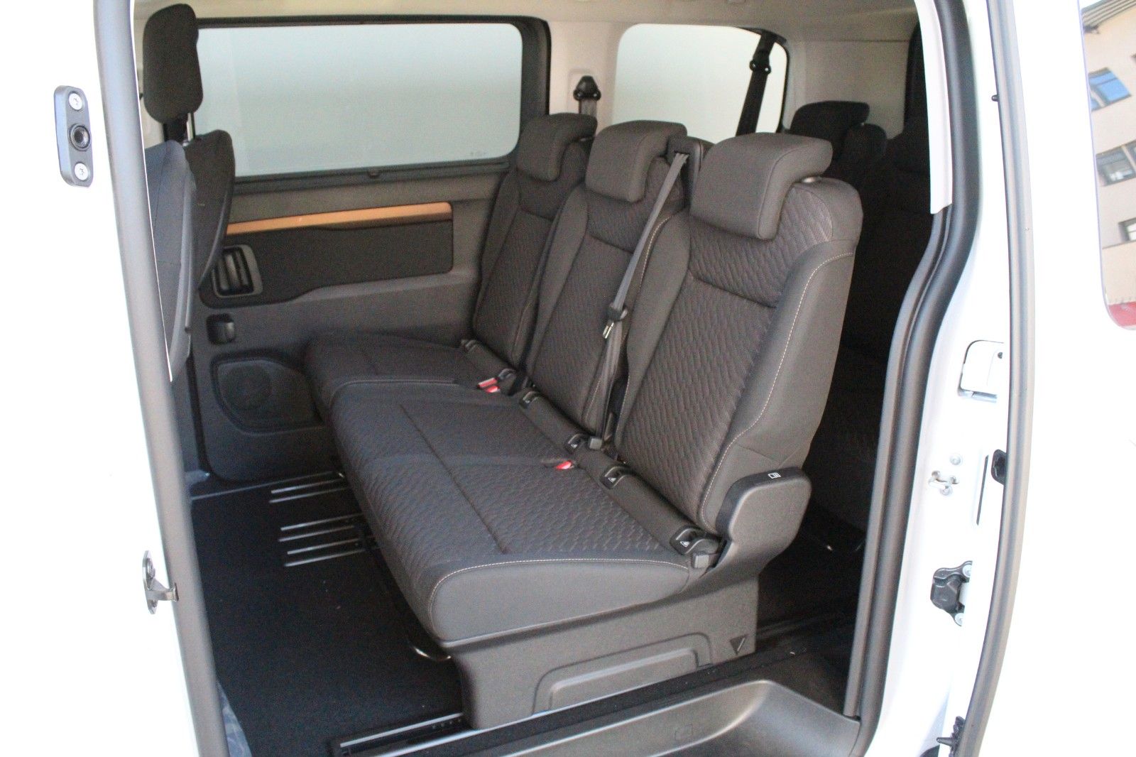 Fahrzeugabbildung Toyota Proace Verso 2.0D L1 Team D
