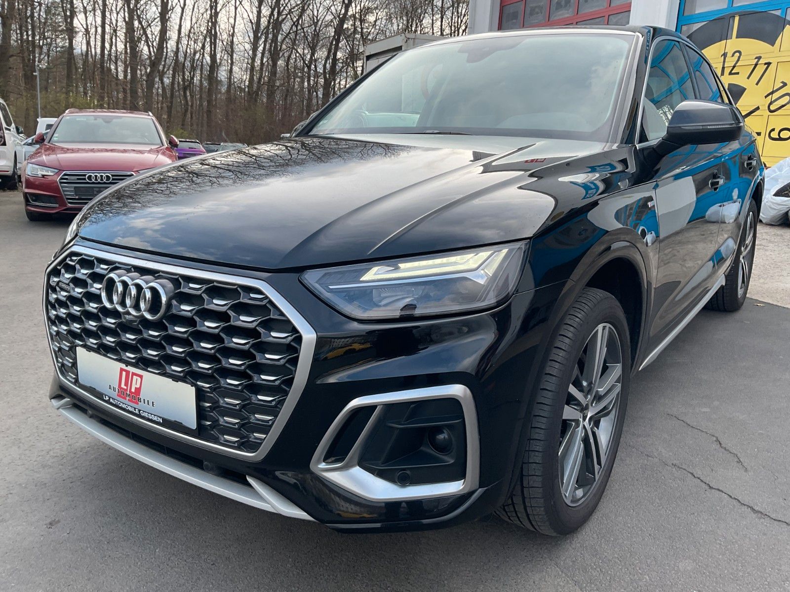 AUDI Q5 Sportback 40 TDI quattro S line Navi AHK PDC