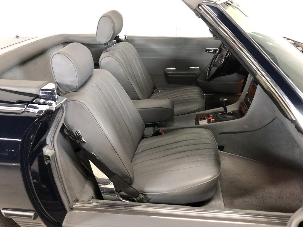 Mercedes-Benz SL 380