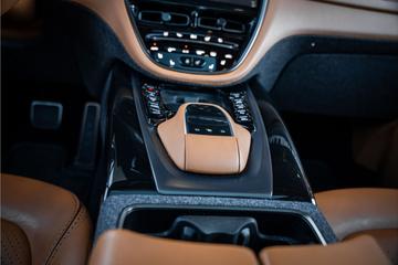 صورة مصغرة 25 لـ 2021 Aston Martin DBX