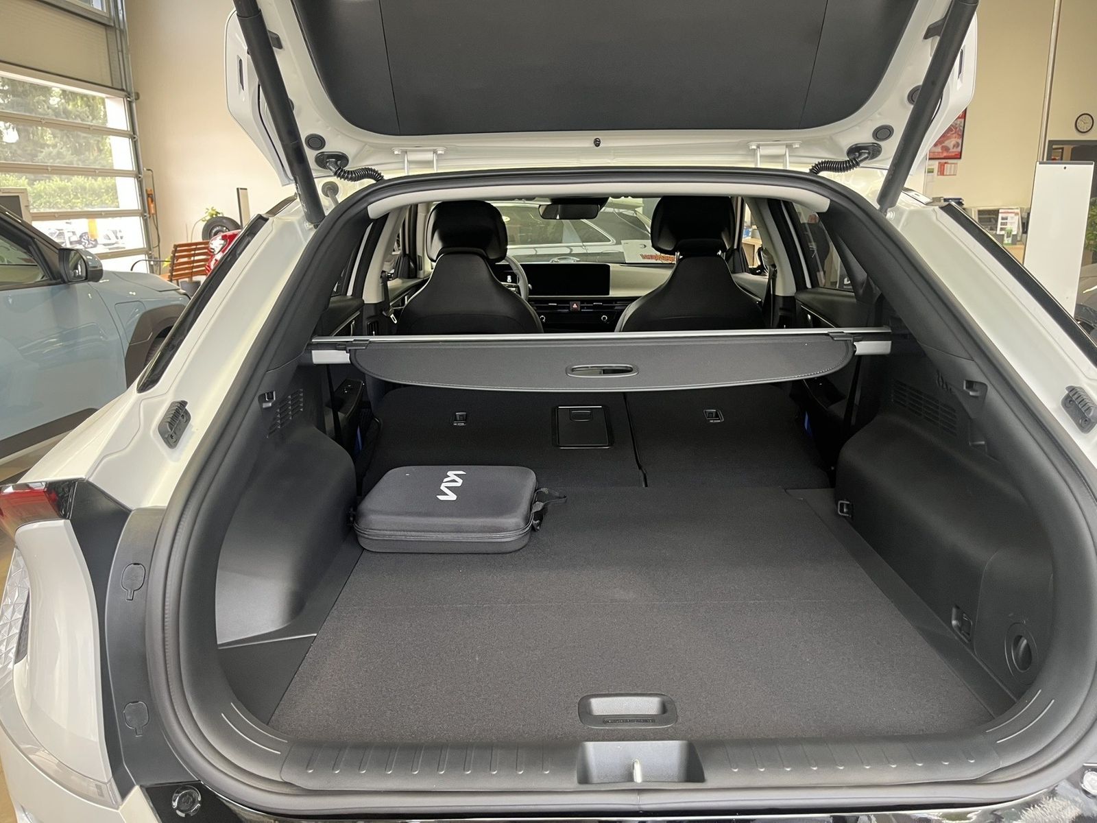 Fahrzeugabbildung Kia EV6 Earth 2WD, Komfortpaket,Wärmepumpe,Soundsy.