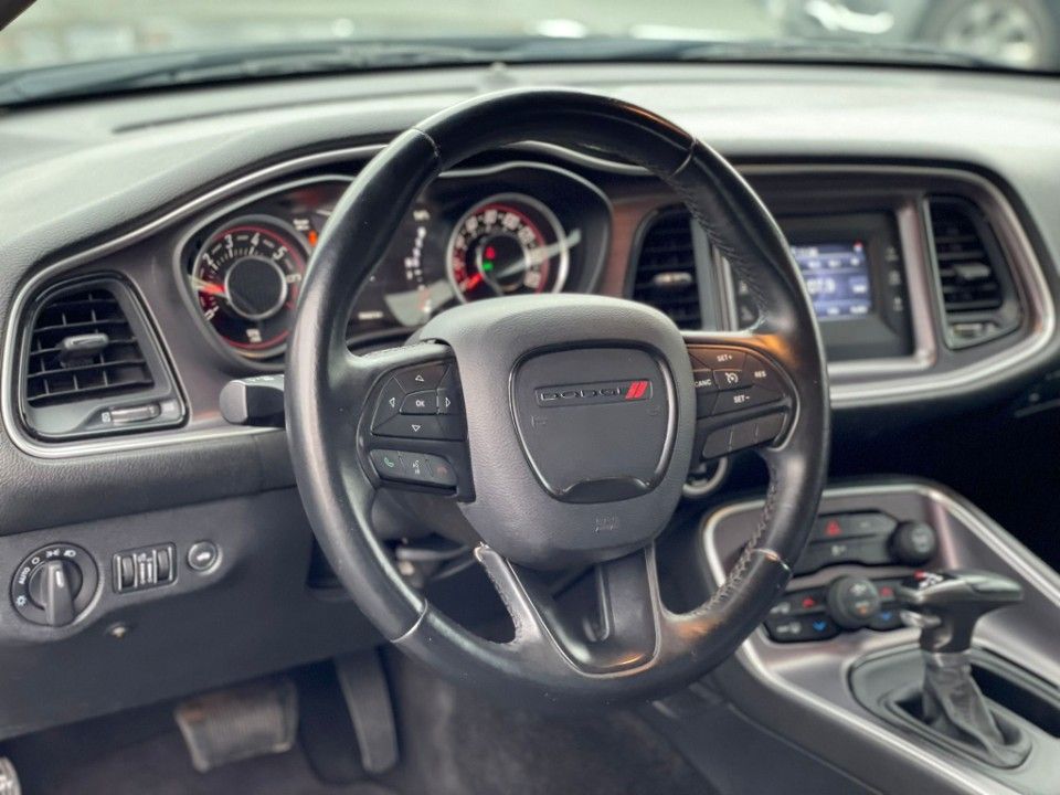 Fahrzeugabbildung Dodge Challenger 3.6 SXT 20 Zoll Kamera Black Stripes