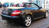 Mercedes-Benz SLK 350 Roadster Aut.* LEDER* NAVI AIRSCARF* - Mercedes-Benz SLK 350 Gebrauchtwagen in München