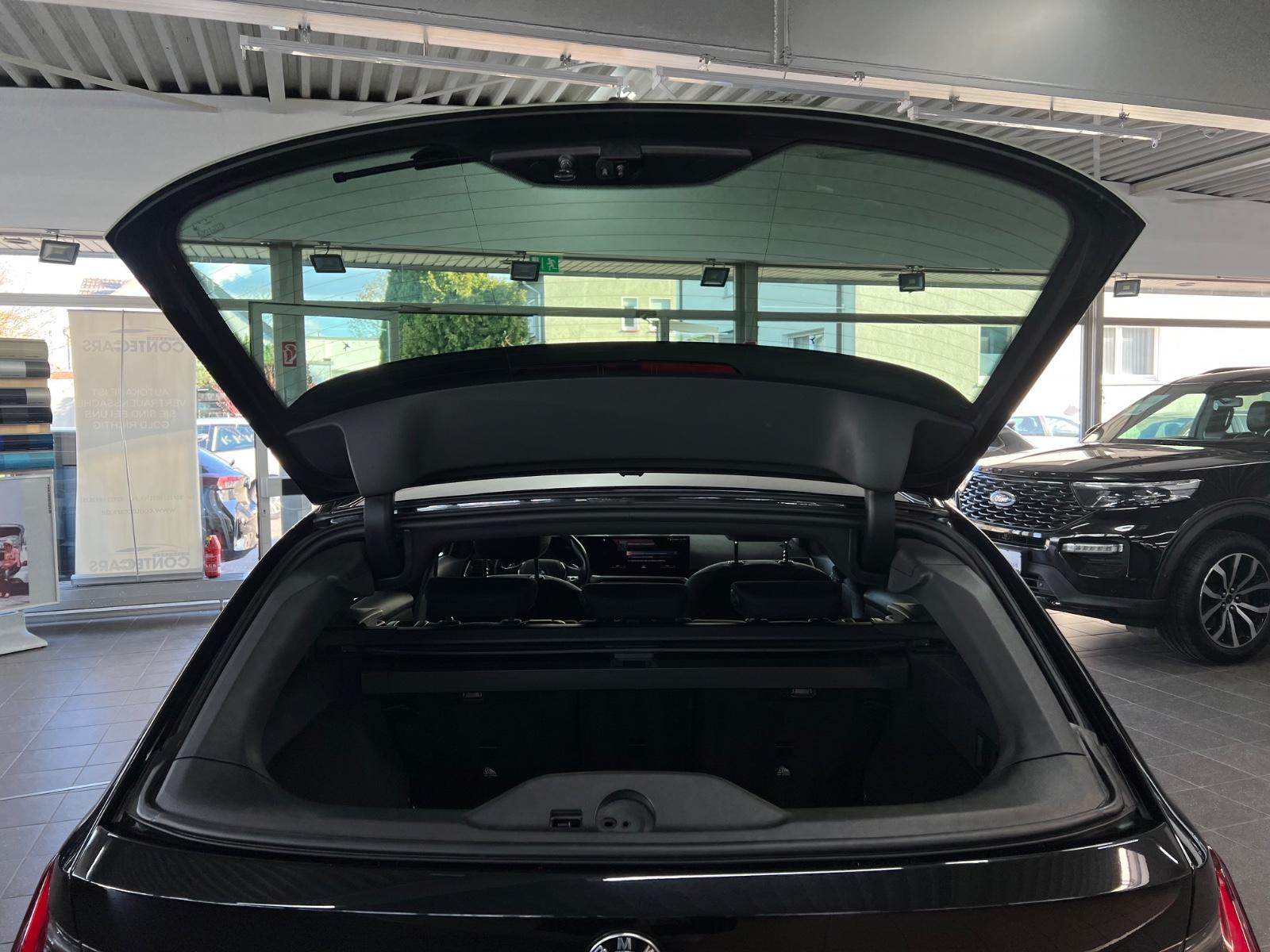 BMW 318d Touring Himmel Anthrazit+Driving Assist
