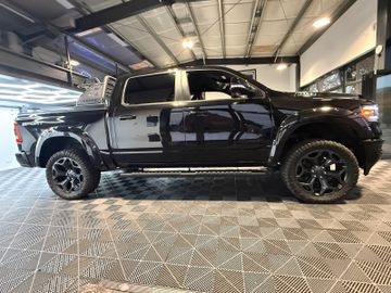 Dodge RAM - 8