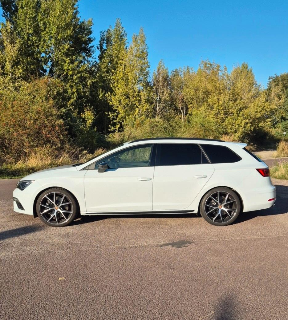 SEAT Leon 2.0 TSI Performance 4 Drive, миниатюра 3