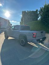 Nissan Frontier Crew Cab Pro4X AT - Nissan Frontier Gebrauchtwagen