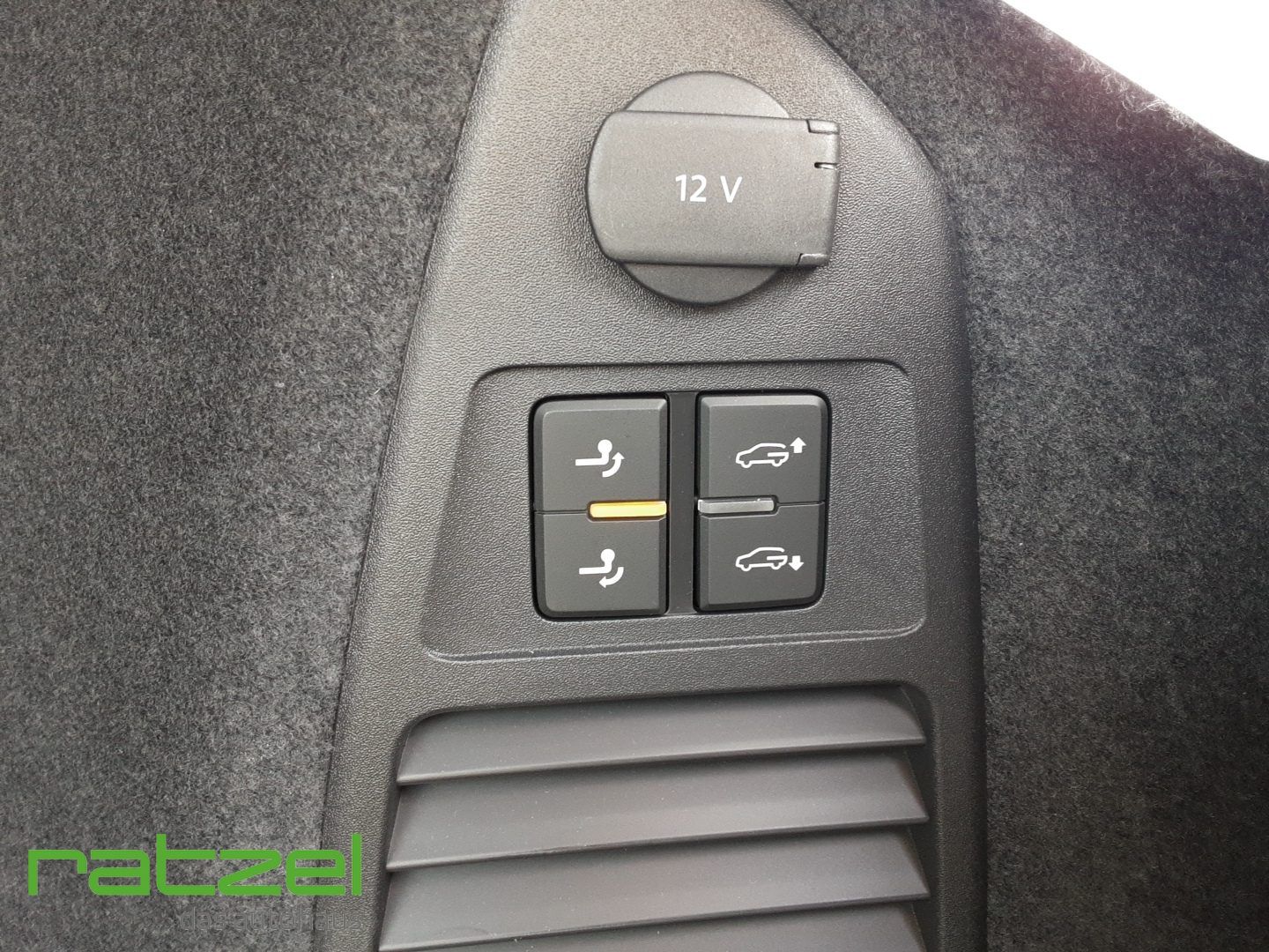 Fahrzeugabbildung Volkswagen Touareg Elegance 3.0 V6 TDI 4MOTION 8-Gang Aut.