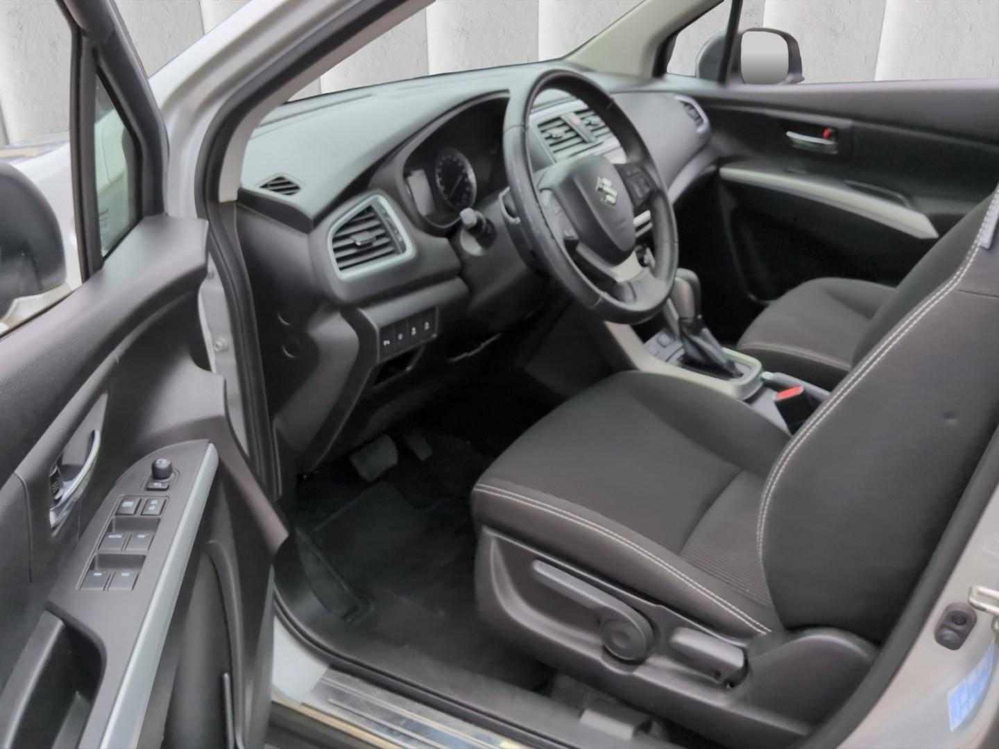 Suzuki SX4 S-Cross AllGrip 1.4Boost*Autom AHK LED R-Kam