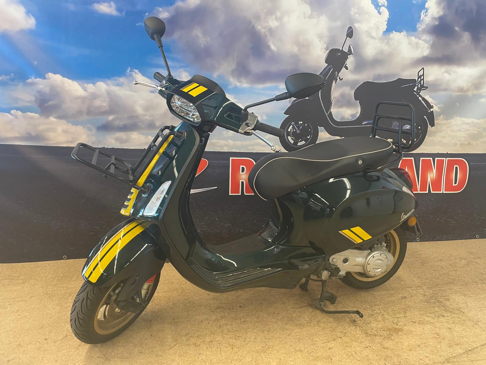 Vespa Sprint 50 Racing Sixties 45 km/h Gepäckträger