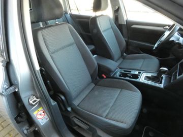 Volkswagen Passat Variant - 11