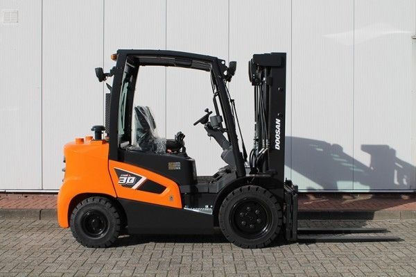 Doosan D30S-9