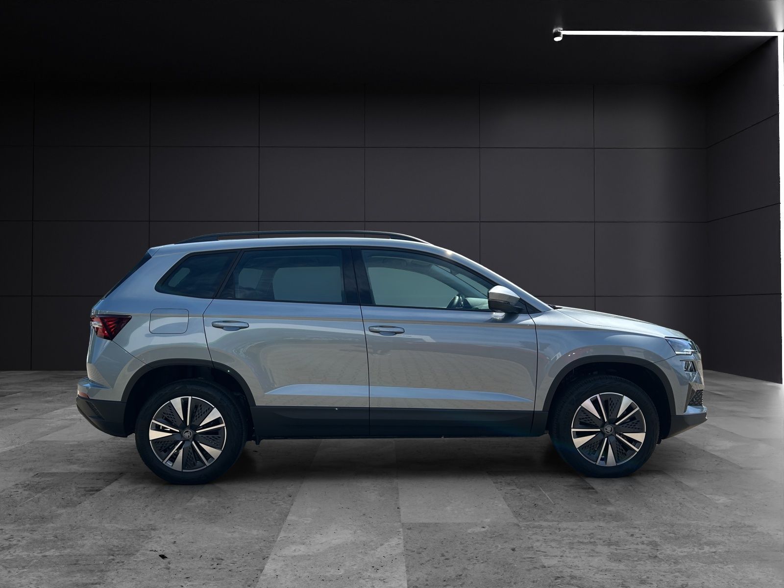 Fahrzeugabbildung SKODA Karoq 1.5 TSI Balance 3J ASG ACC MATRIX AHK RFK