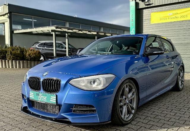 BMW M135 i Heckantrieb HiFi SHZ M Performance