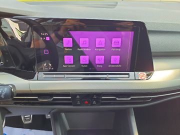 Bild 6 VW Golf VIII 1.5 Move - ACC,SHZG,NAVI,PDCv+h