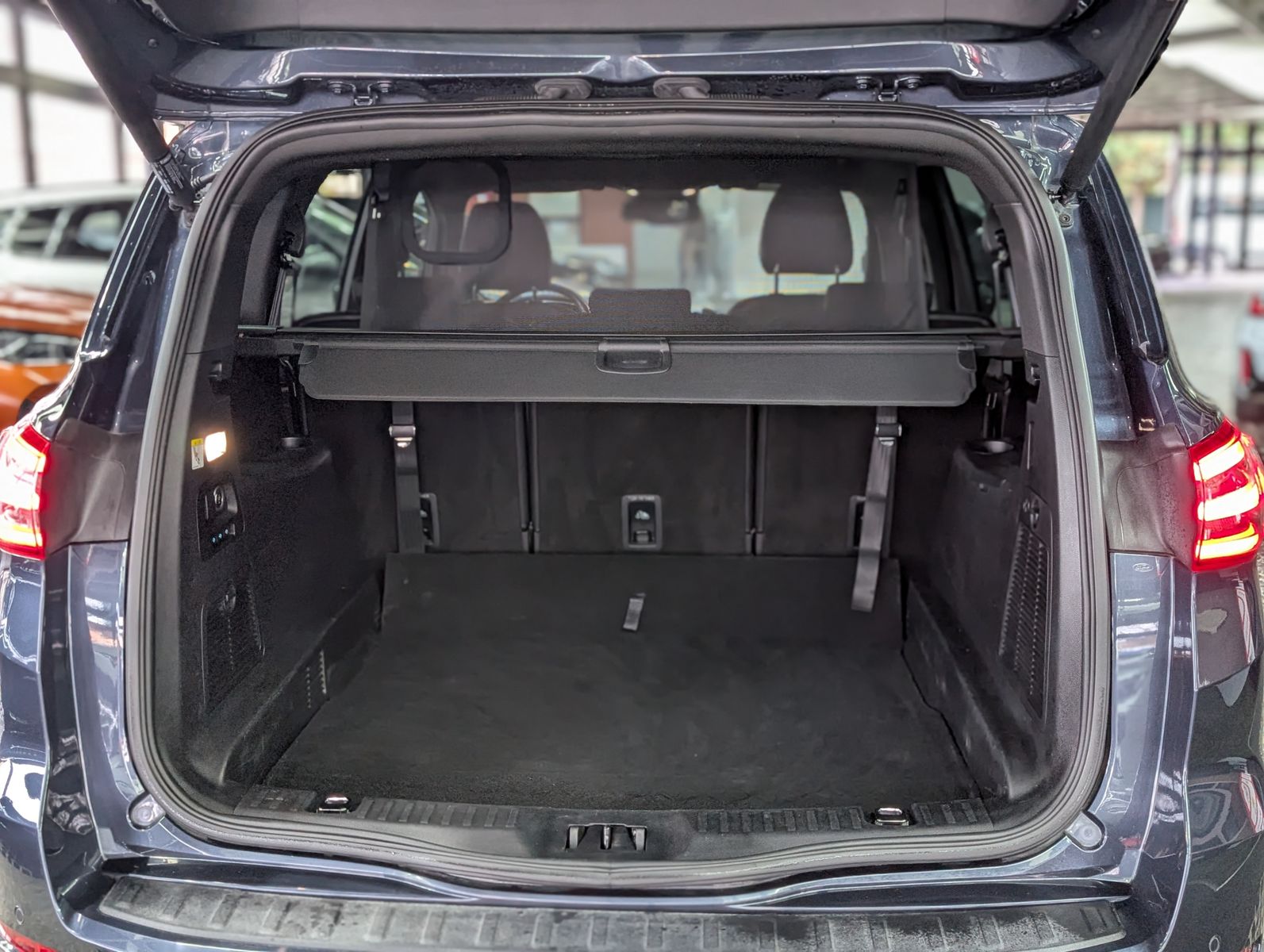 Fahrzeugabbildung Ford S-MAX ST-Line KAM SPORT ACC LED APP AHK MEMO SHZ