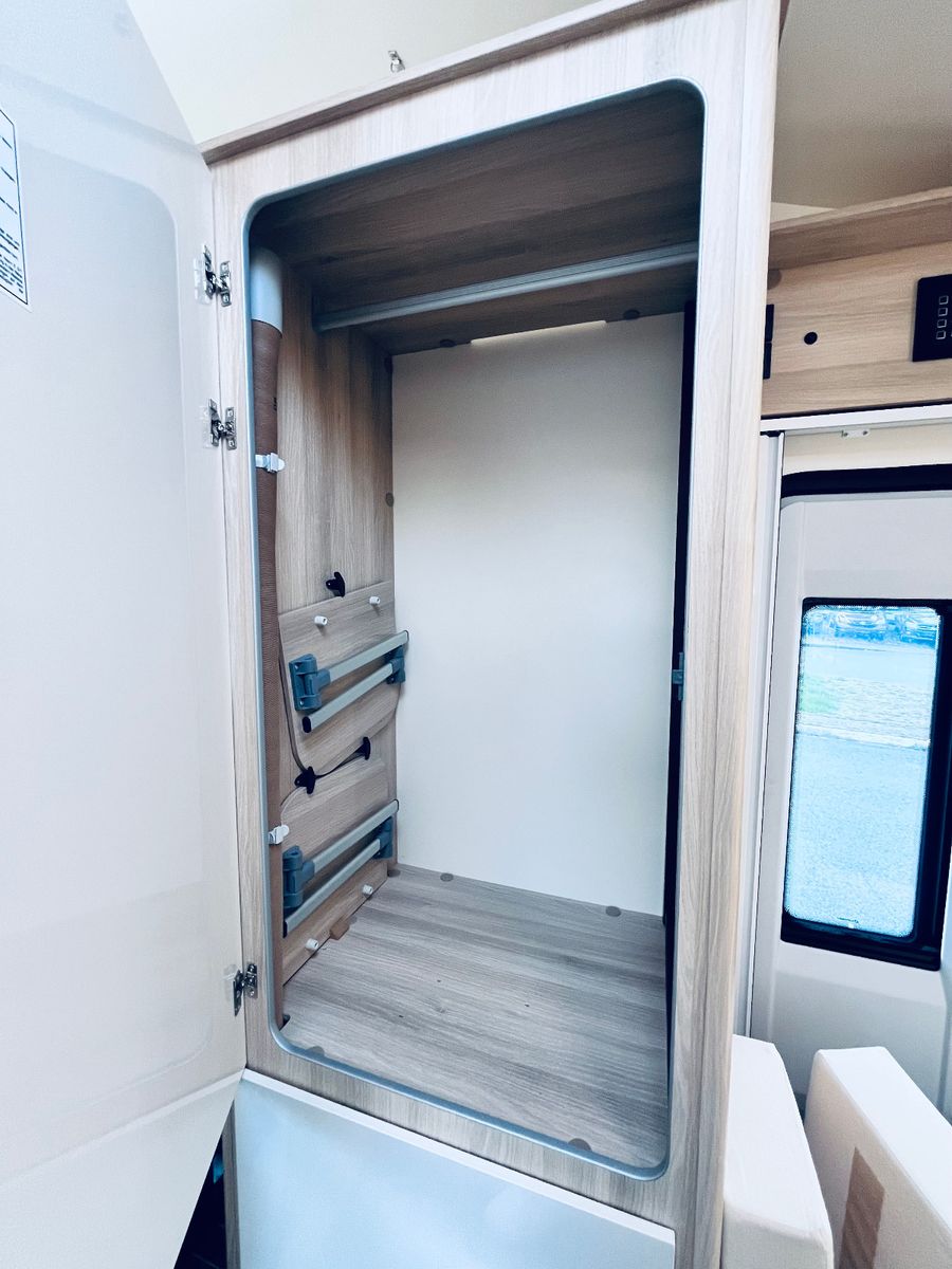 Fahrzeugabbildung NobelART A-9000 - Modell 2026