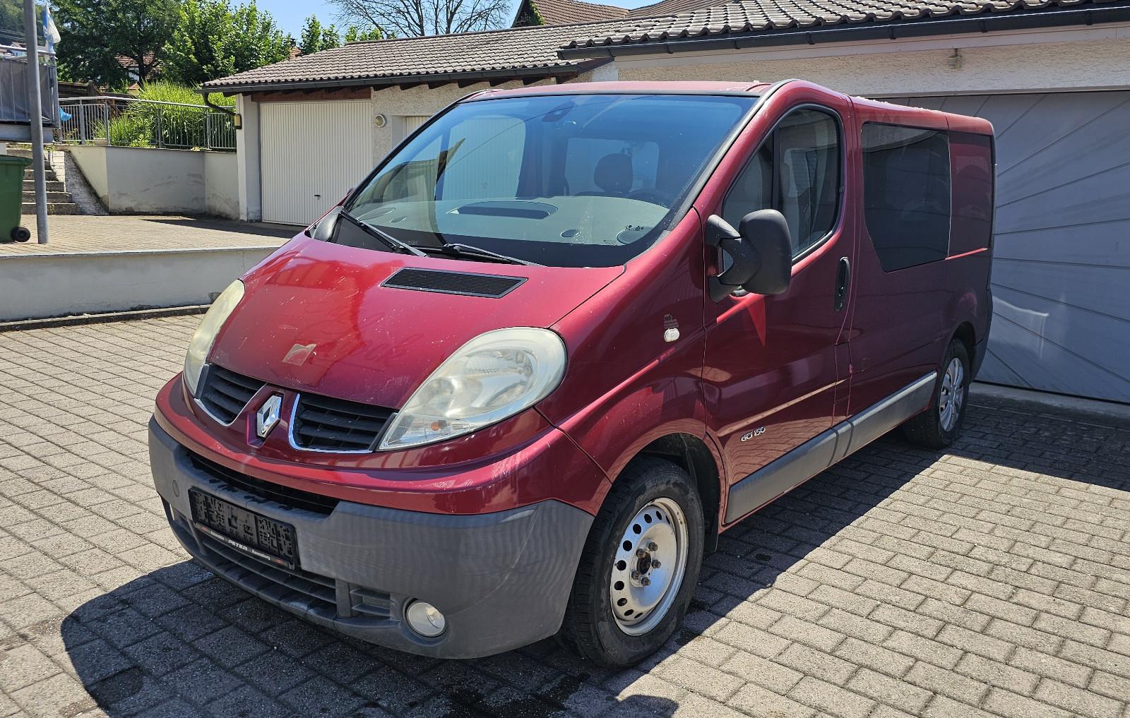 Renault Trafic 2,5 dCi Combi L1H1 2,7t  teilverglast