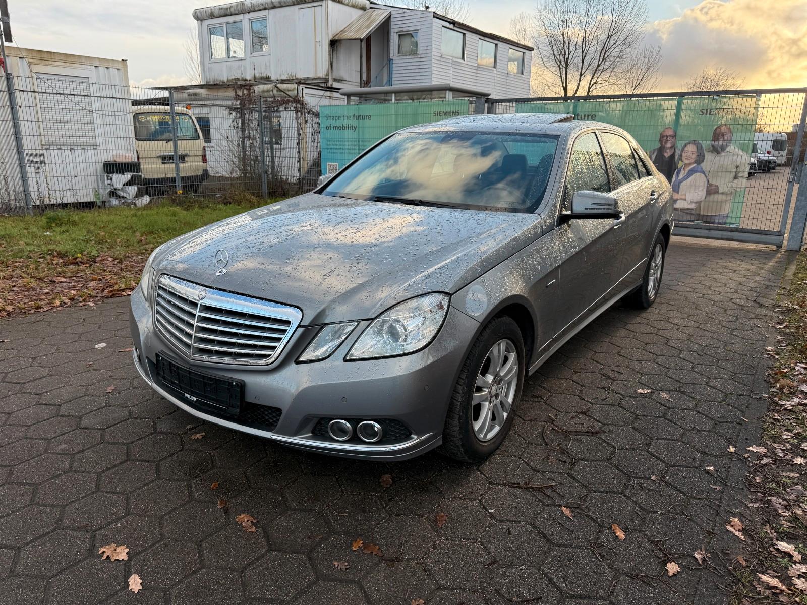 Mercedes-Benz E 220 CDI-ELEGA-BlueEFFI-Comand-Schiebedach-AHK