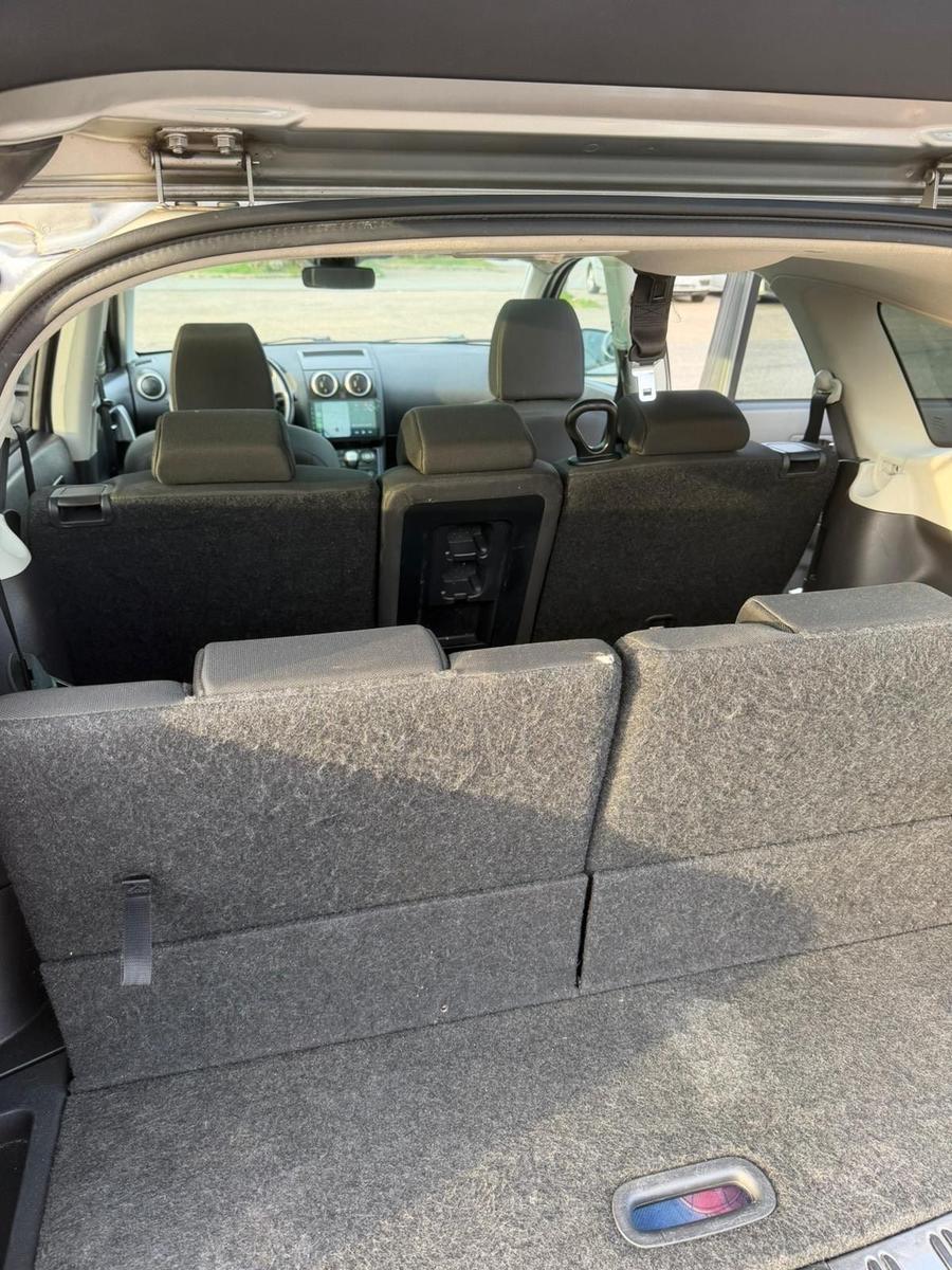Nissan Qashqai+2 2011 — photo 11