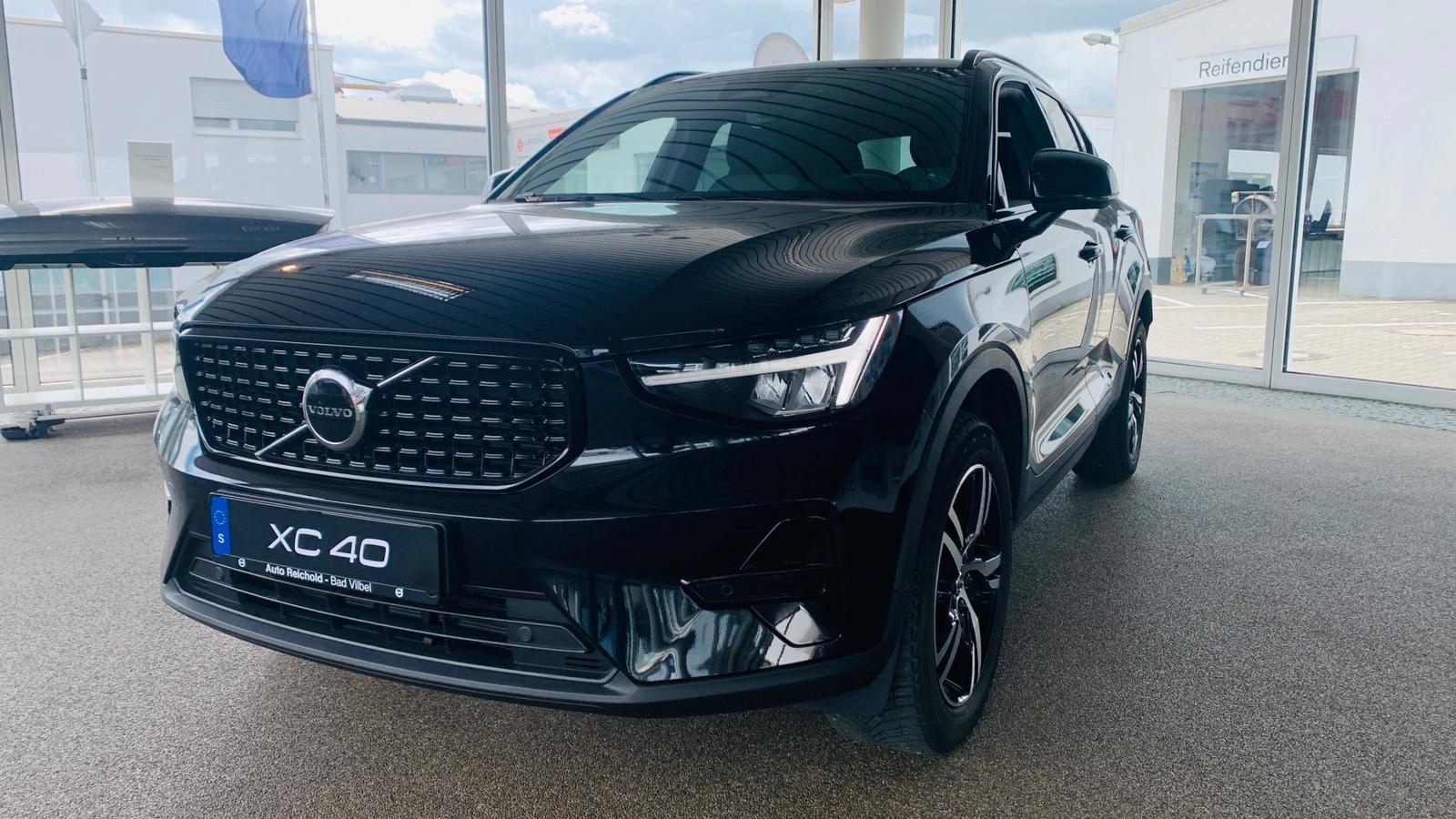 Volvo XC40 B3 Aut. Navi RCam Sitzhzg H&K E-Sitze Allwe