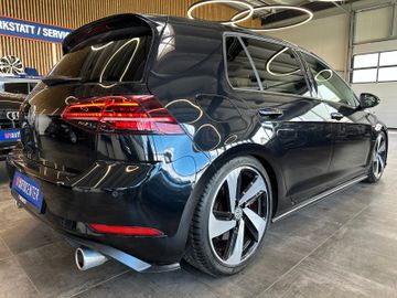 Volkswagen Golf GTI *SPORT-FAHRWERK*NAVI*ACC*PERFORMANCE*