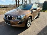 Volvo XC60 D5 AWD Geartronic R Design 2.Hd/Leder/AHK..