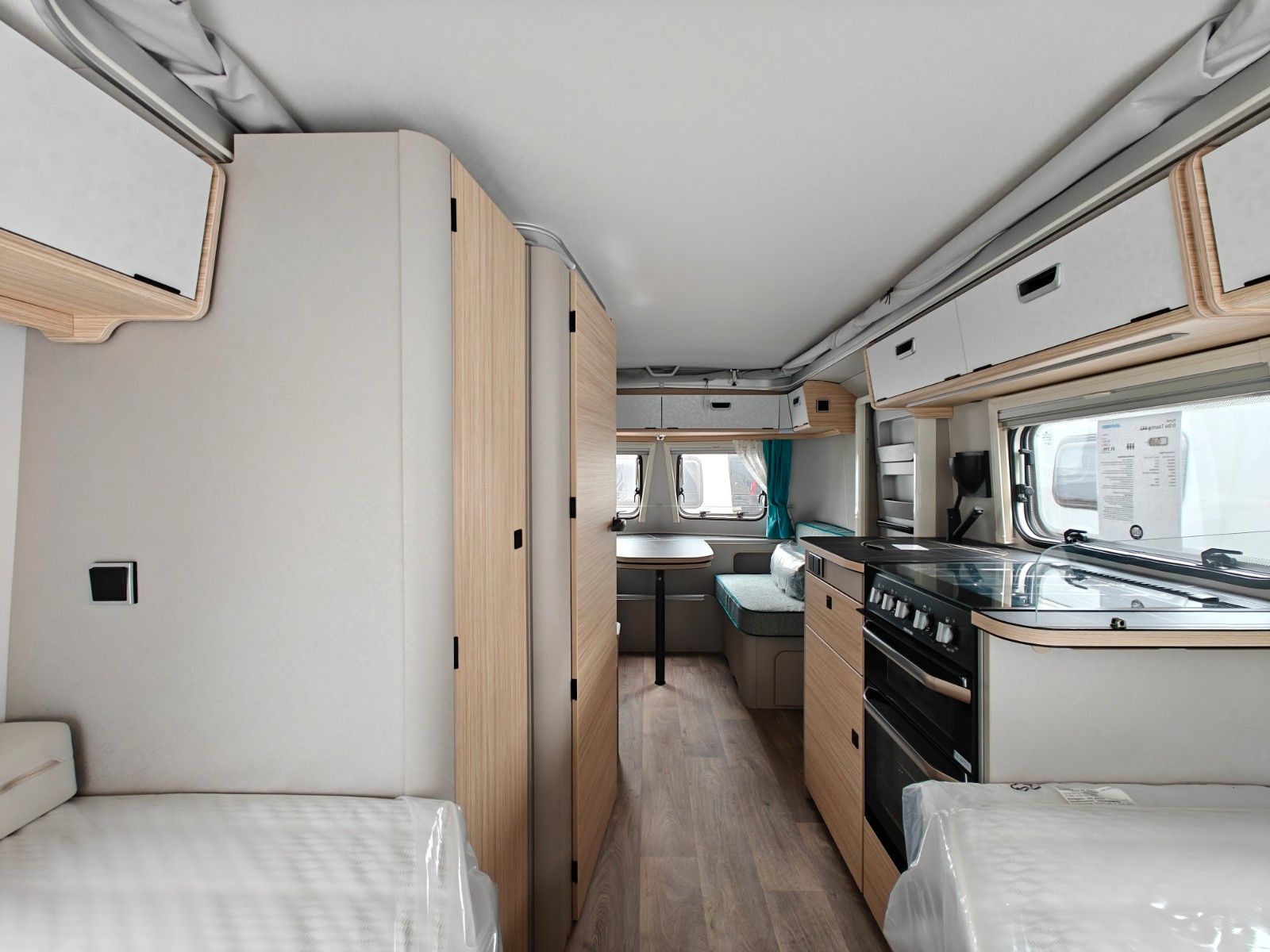 Fahrzeugabbildung HYMER / ERIBA / HYMERCAR Touring 642 Legend Urban 2026