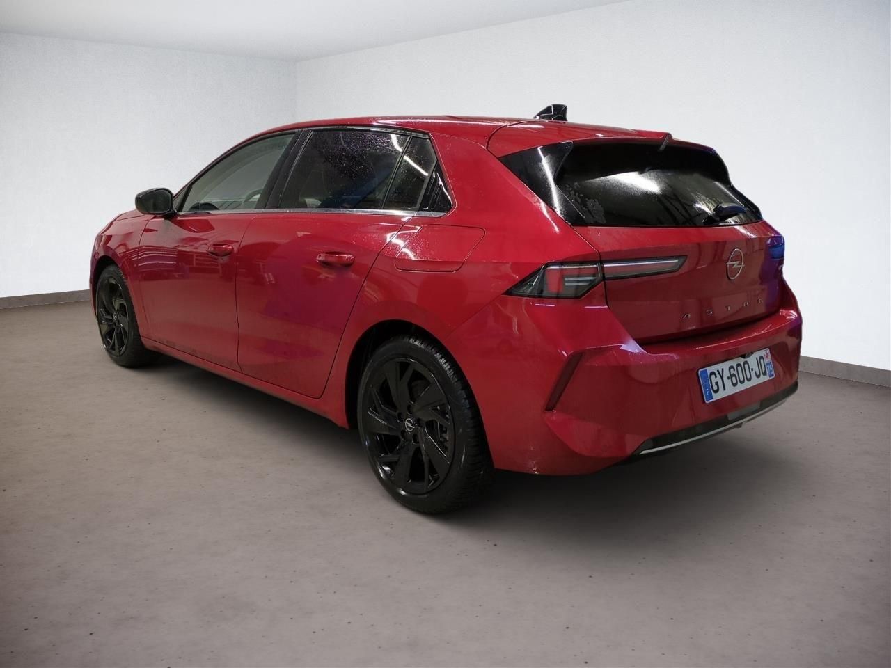 Fahrzeugabbildung Opel Astra L Lim. 5-trg. Elegance Plug-in-Hybrid